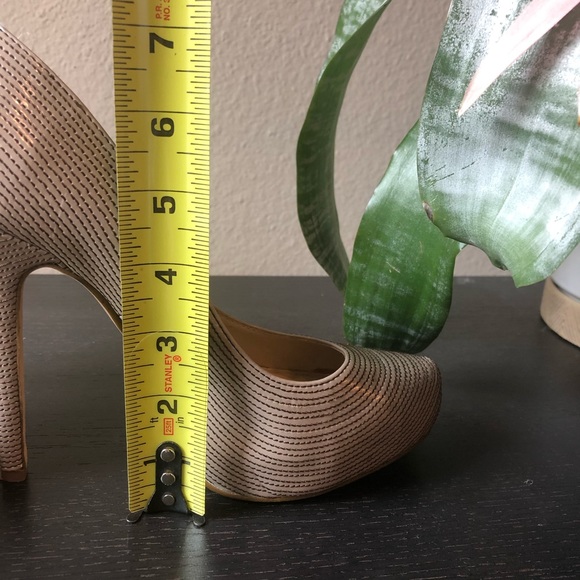 Nude Patent Leather Hidden Pumps - Picture 7 of 8